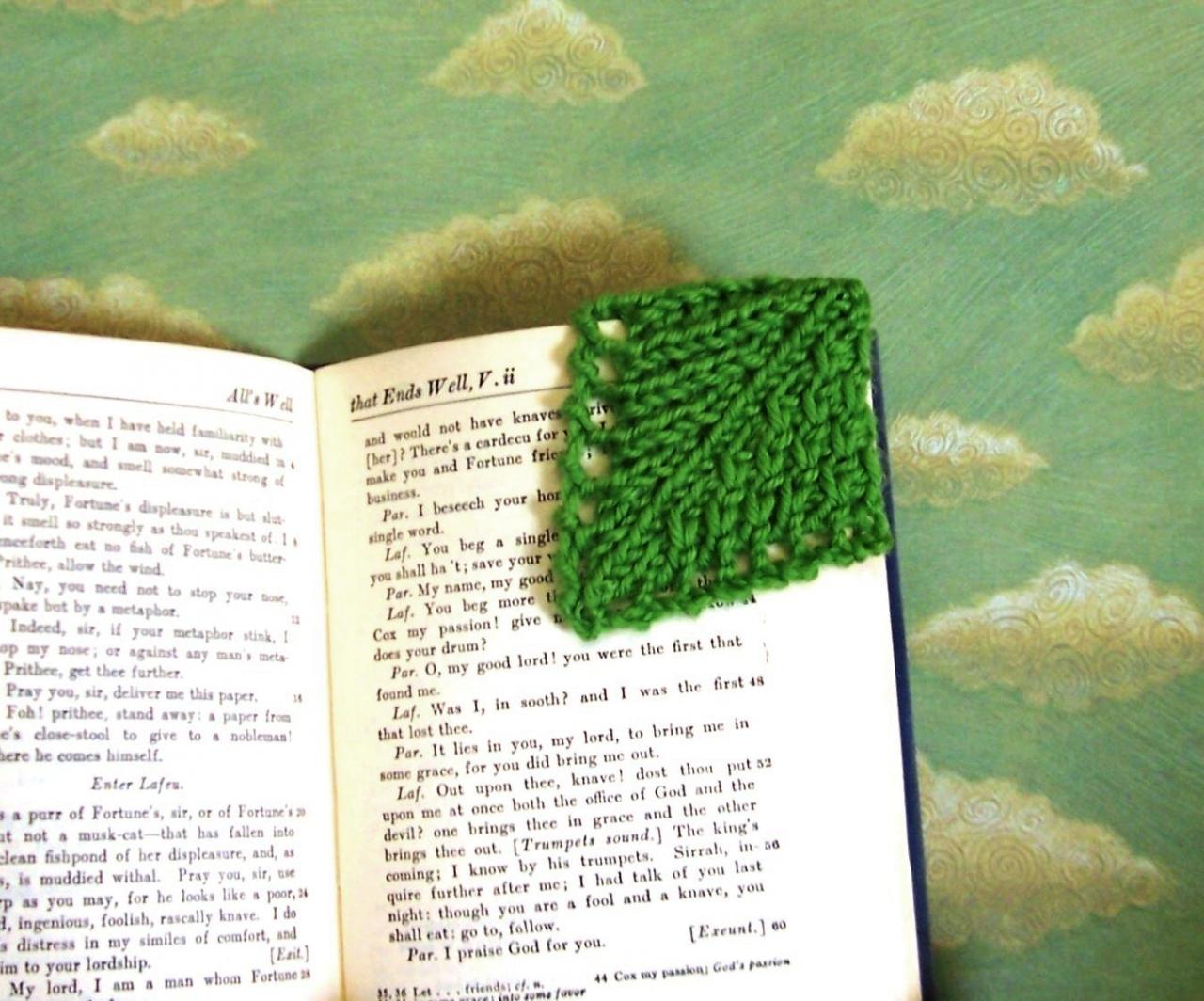Corner Bookmark Instant Download Knitting Patterns 4 Leaf Designs