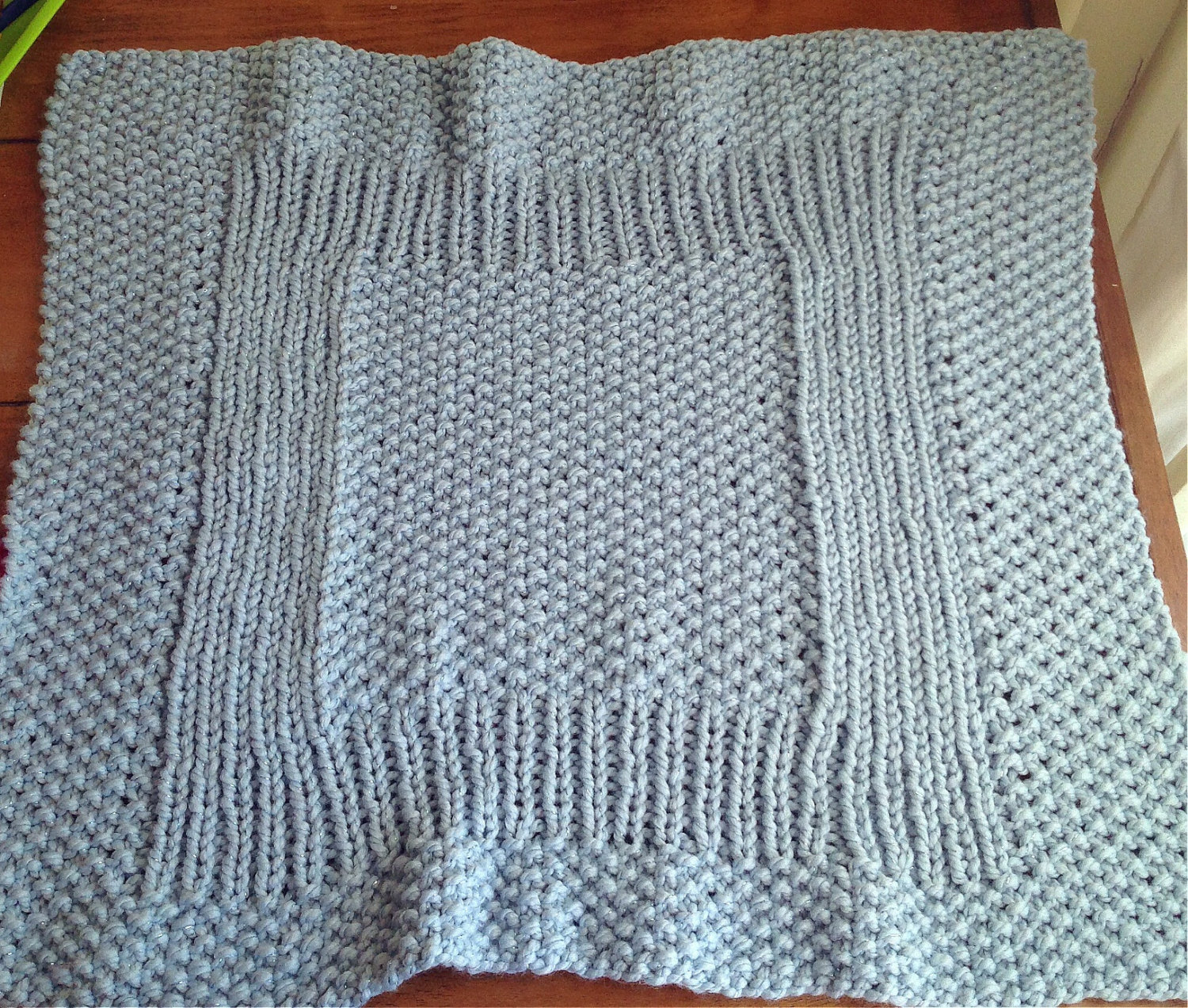 Hand Knitted Baby Blanket 30x30 on Luulla