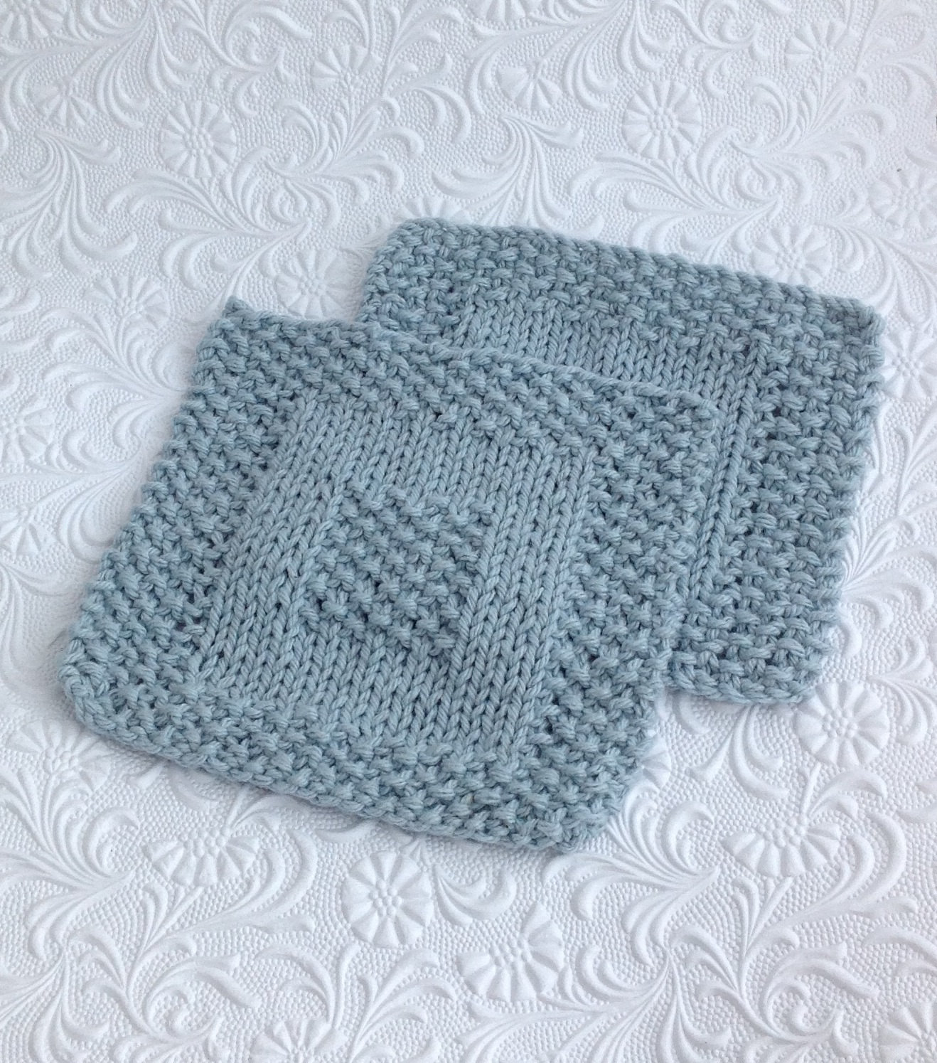 Hand Knitted Baby Blanket 30x30 on Luulla